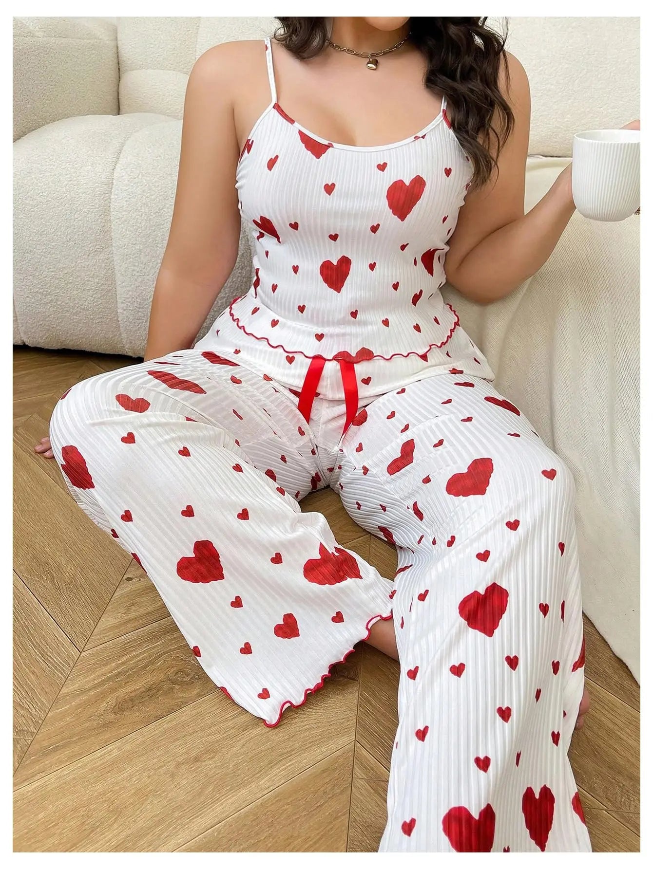 Conjunto Pijama Feminino Plus Size 2 Peças - Regata e Calça com Estampa Coração